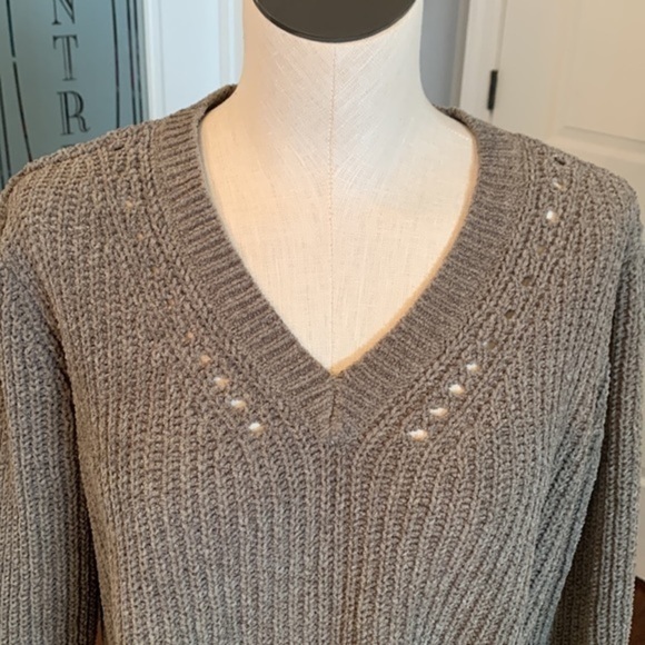 SO Kohls soft knitted thick warm v neck long sleeve sweater - Picture 2 of 10